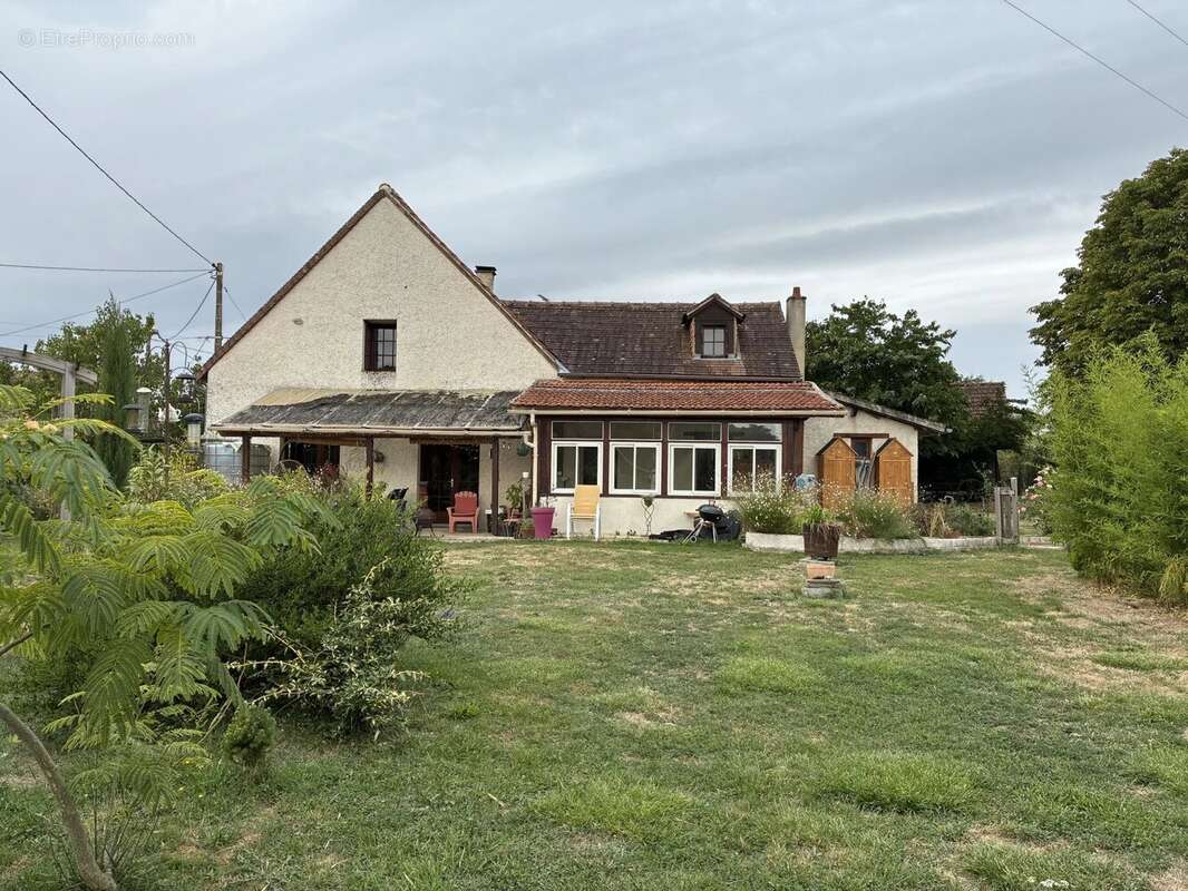 Maison à BRIGUEIL-LE-CHANTRE