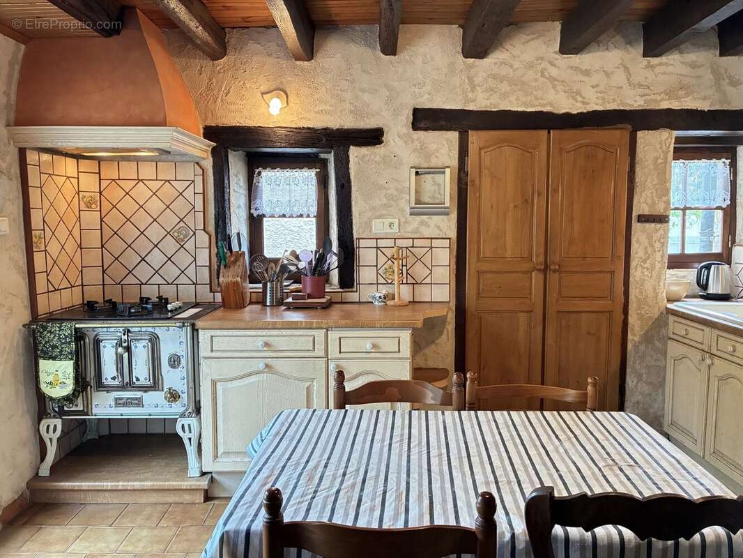 Maison à LA TRIMOUILLE