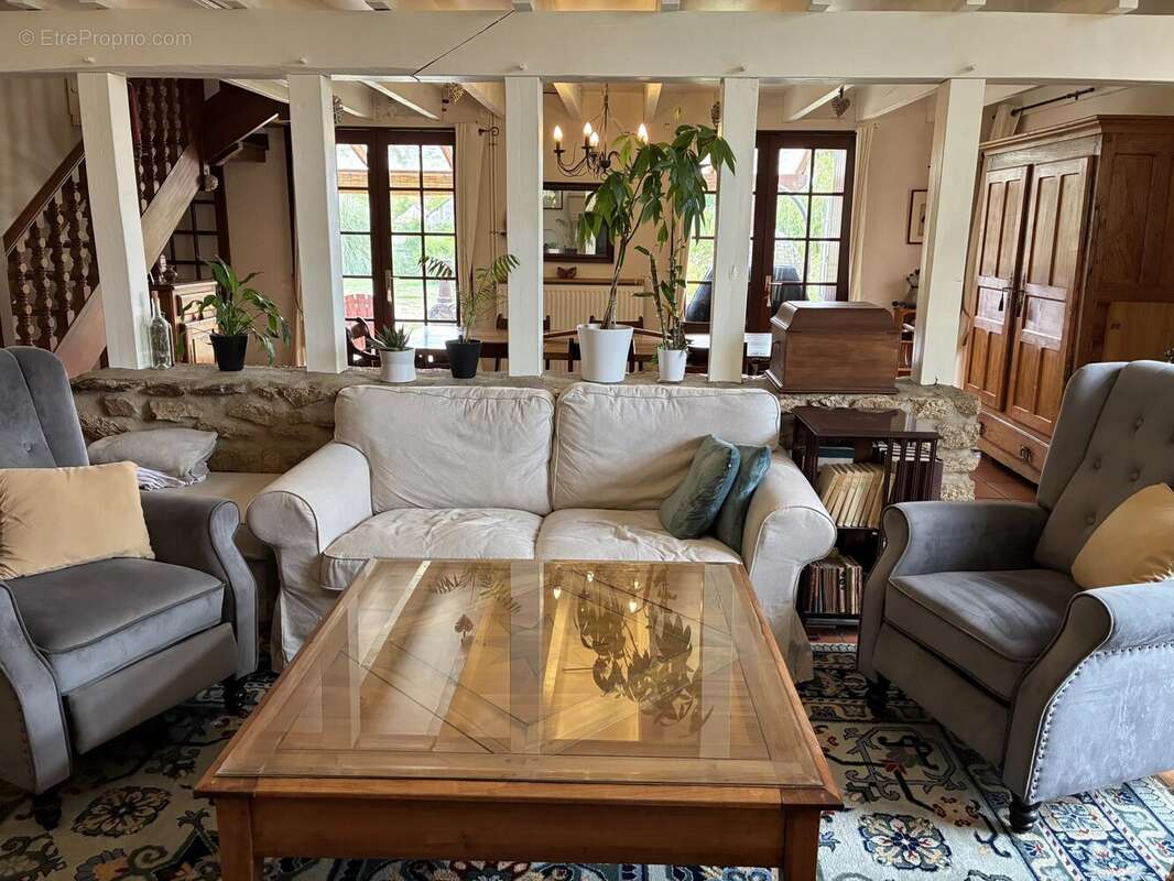 Maison à LA TRIMOUILLE