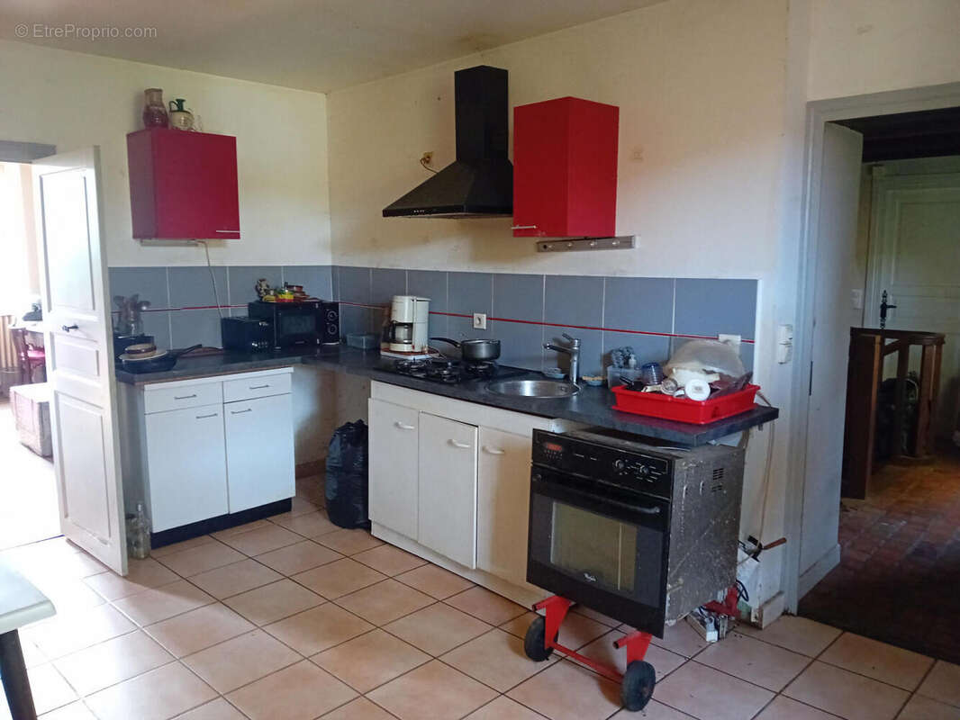 Cuisine - Maison à BRETENOUX