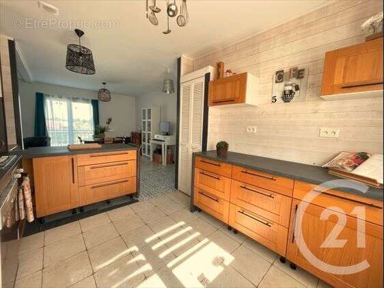 Maison à SAINT-MEDARD-D'EYRANS