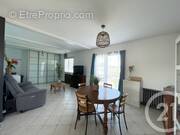 Maison à SAINT-MEDARD-D'EYRANS