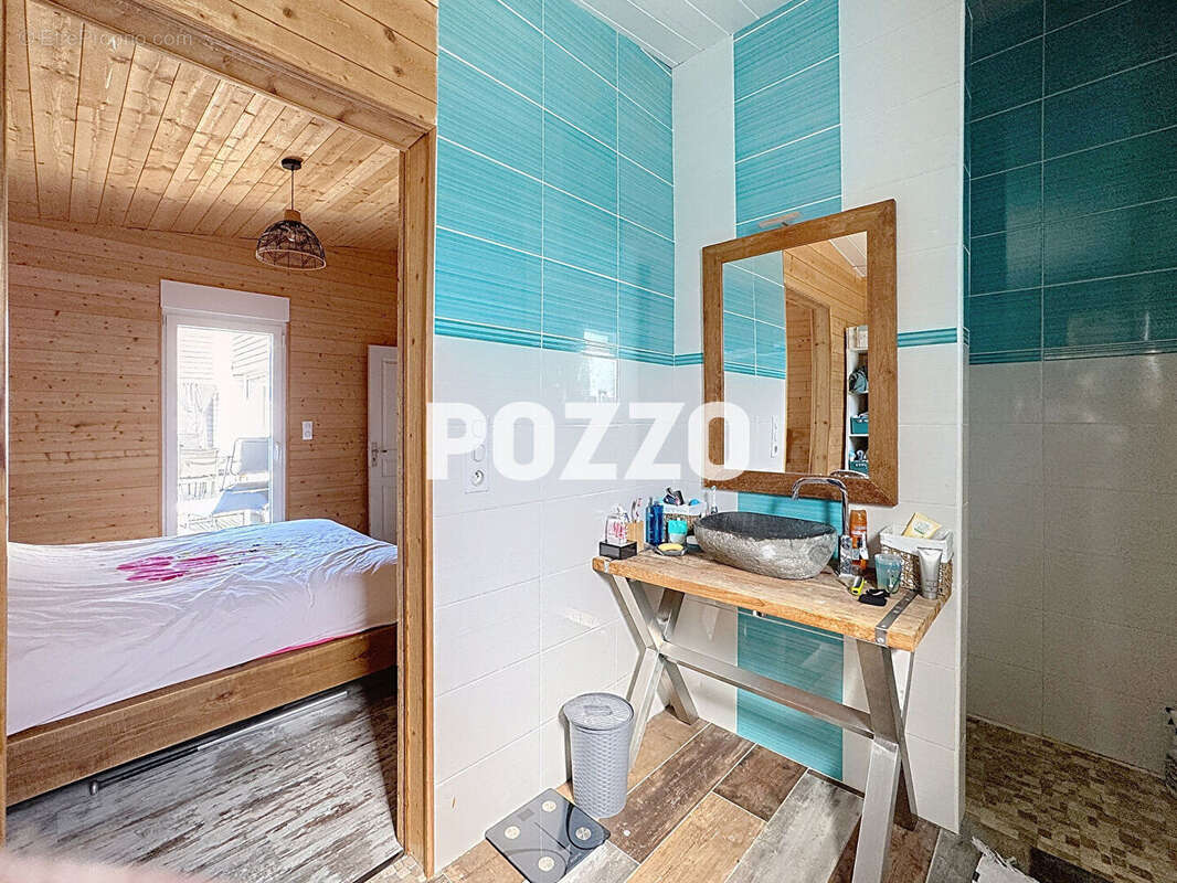 Maison à SAINT-PLANCHERS