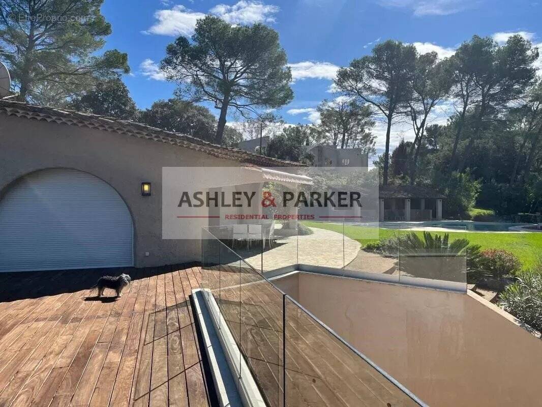 Maison à MOUANS-SARTOUX