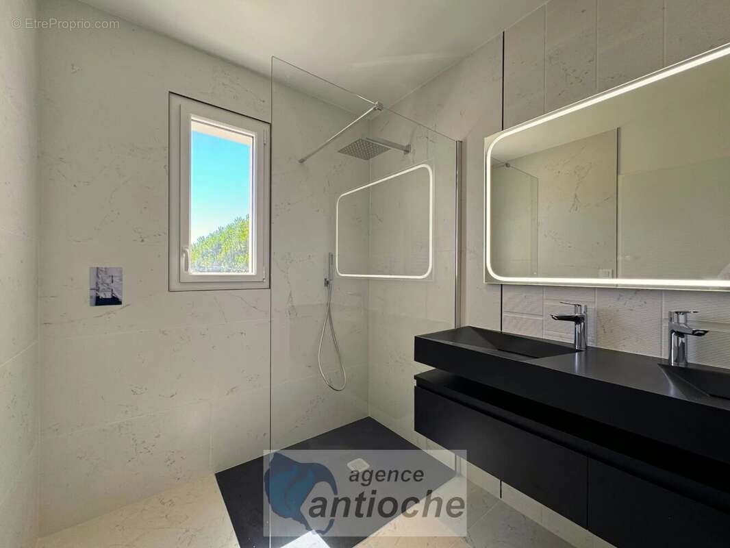 Maison à LA ROCHELLE