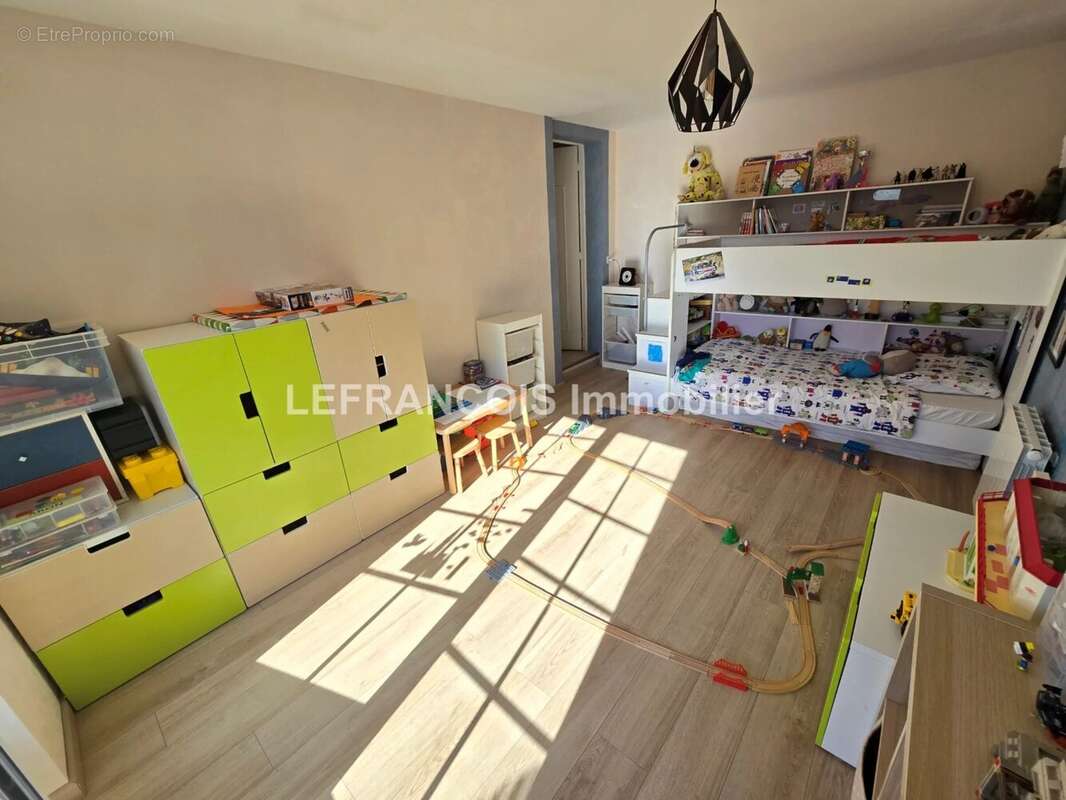 Appartement à PEYMEINADE