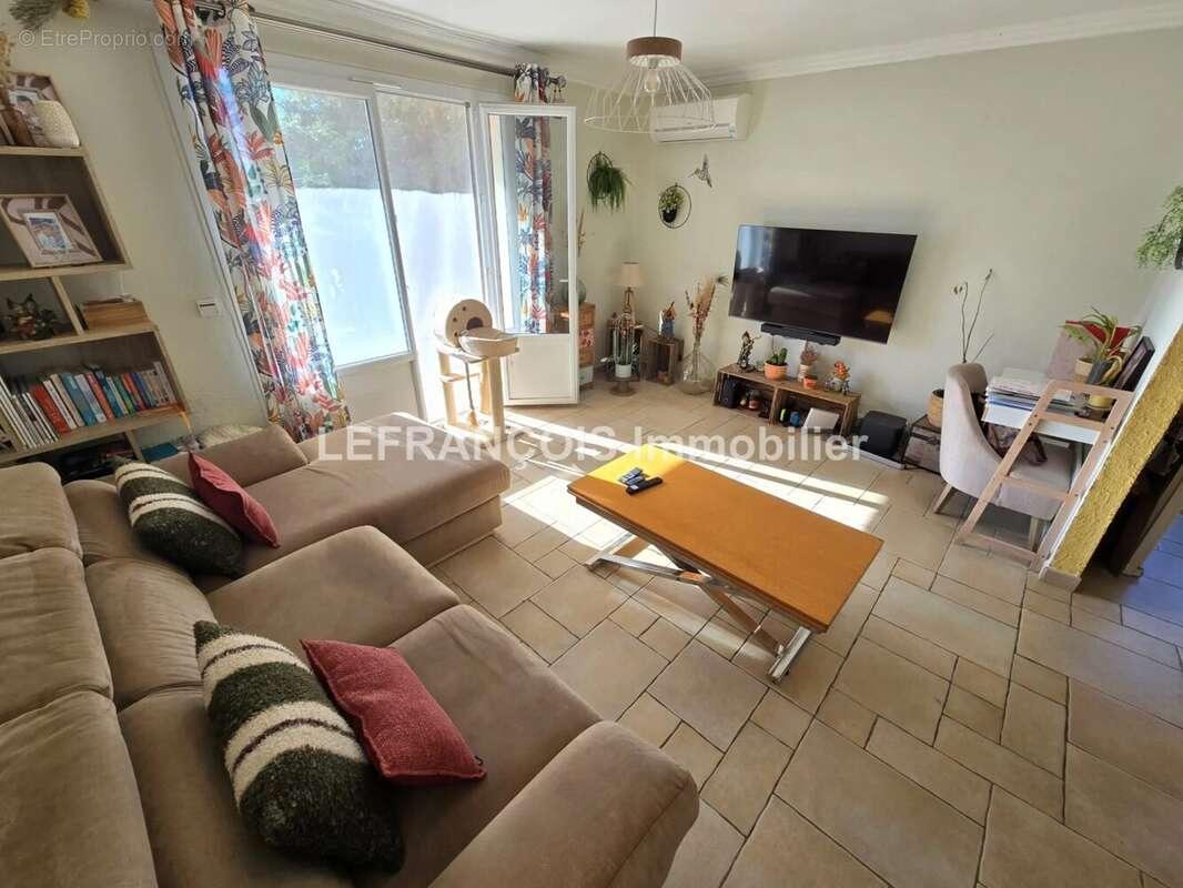 Appartement à PEYMEINADE