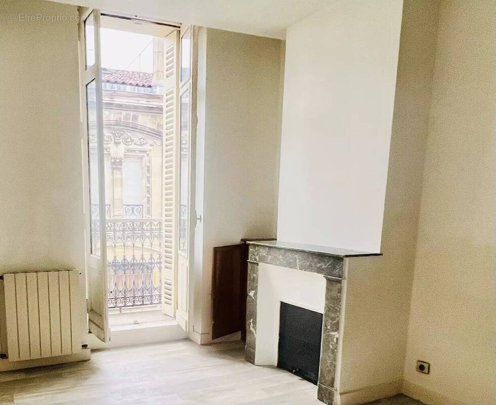 Appartement à BORDEAUX