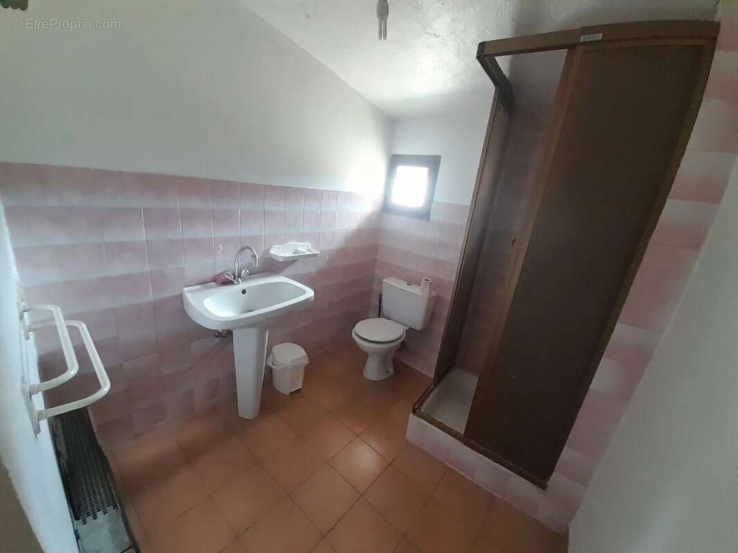 Maison à COLLONGUES