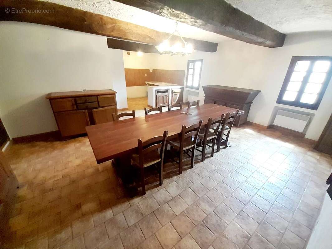 Maison à COLLONGUES