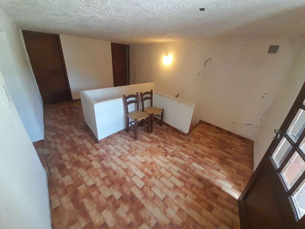 Maison à COLLONGUES