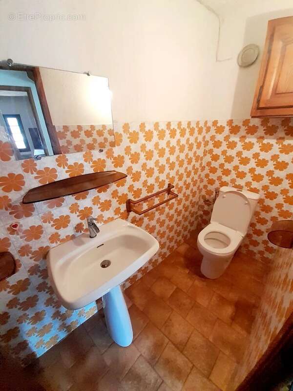 Maison à COLLONGUES