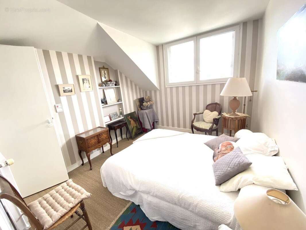 Appartement à VERSAILLES