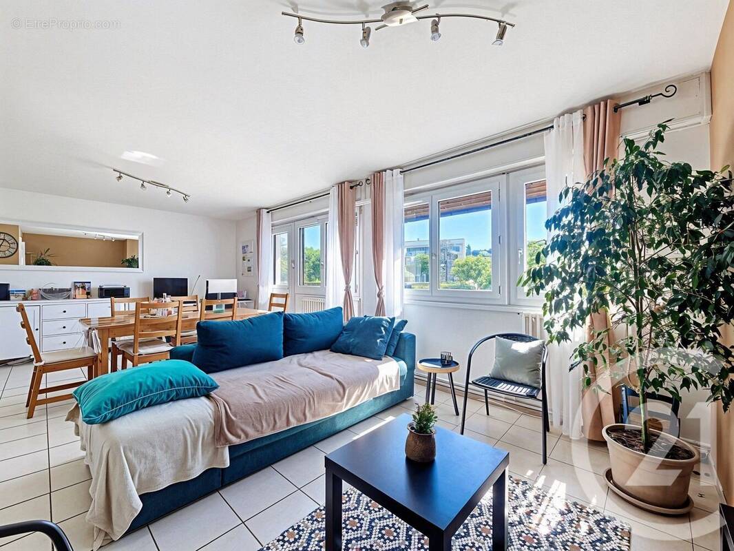 Appartement à FEYZIN