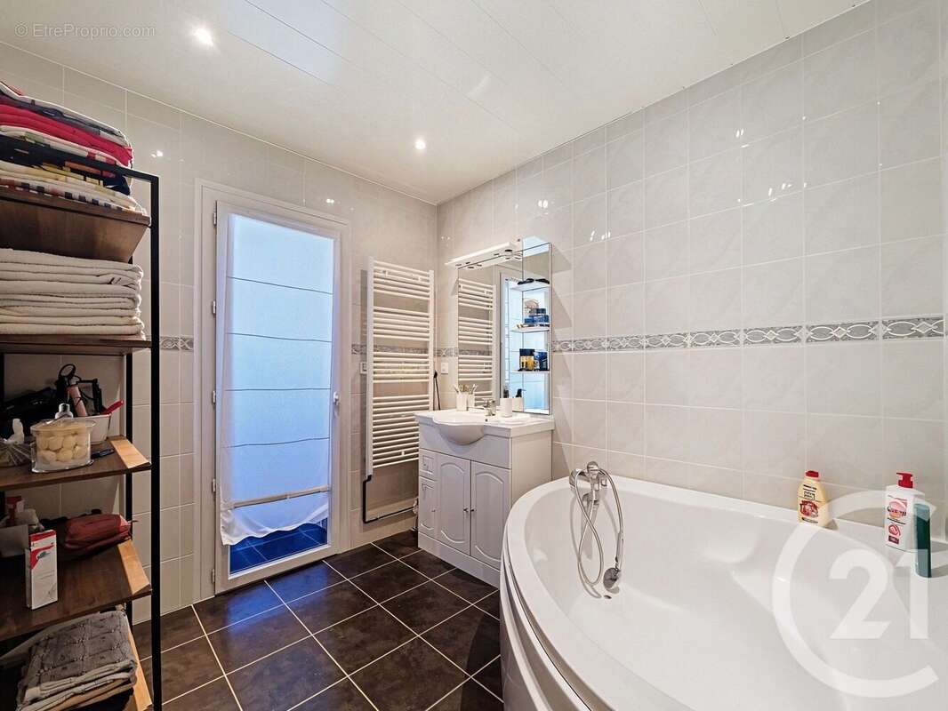 Appartement à FEYZIN