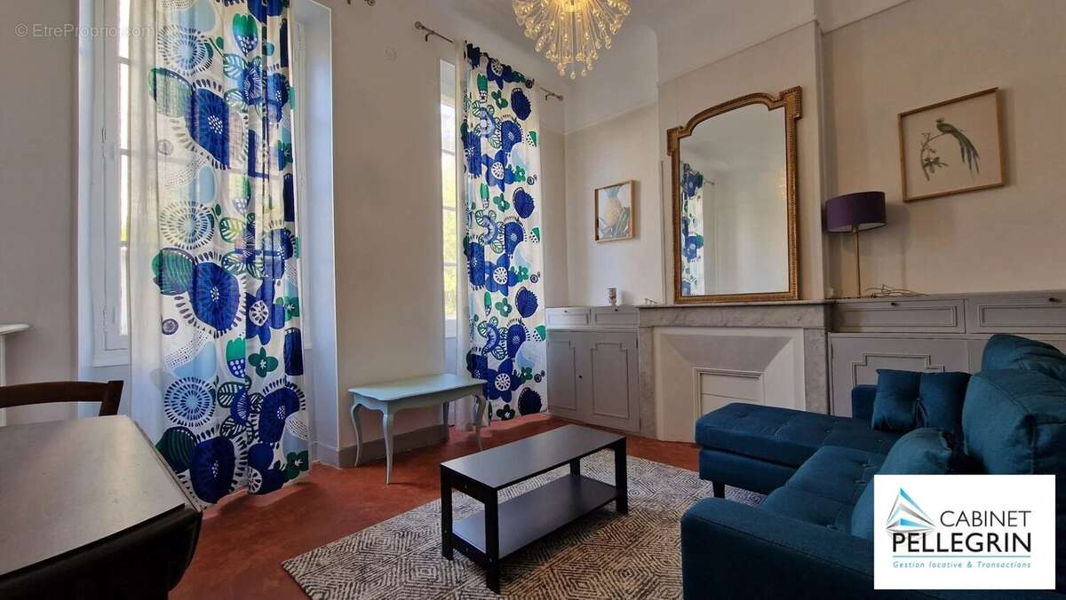 Appartement à MARSEILLE-5E