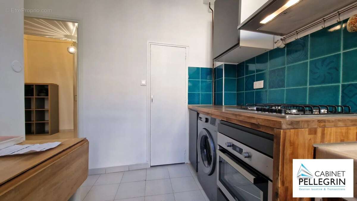 Appartement à MARSEILLE-5E