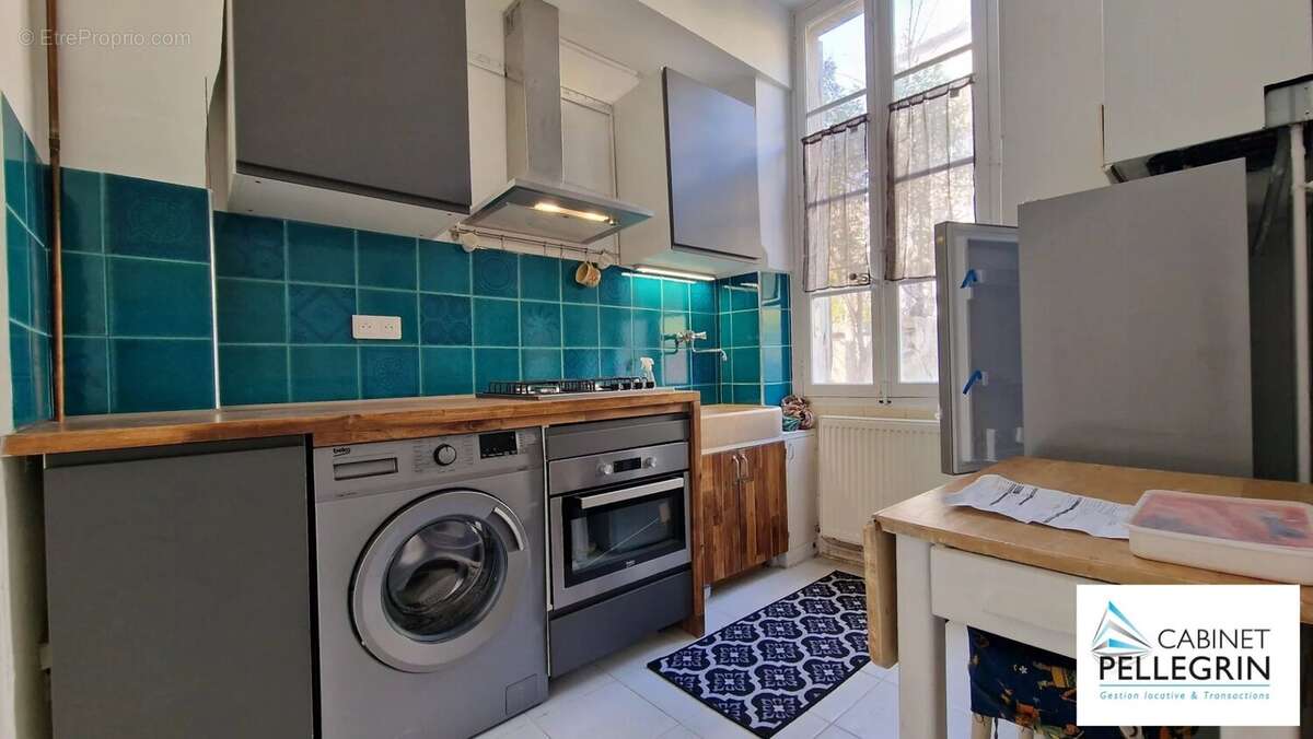 Appartement à MARSEILLE-5E