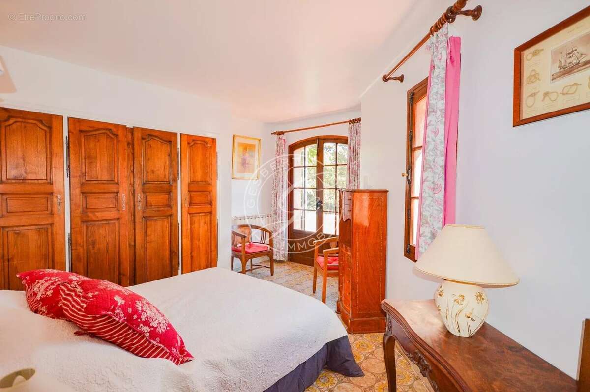 Maison à SILLANS-LA-CASCADE