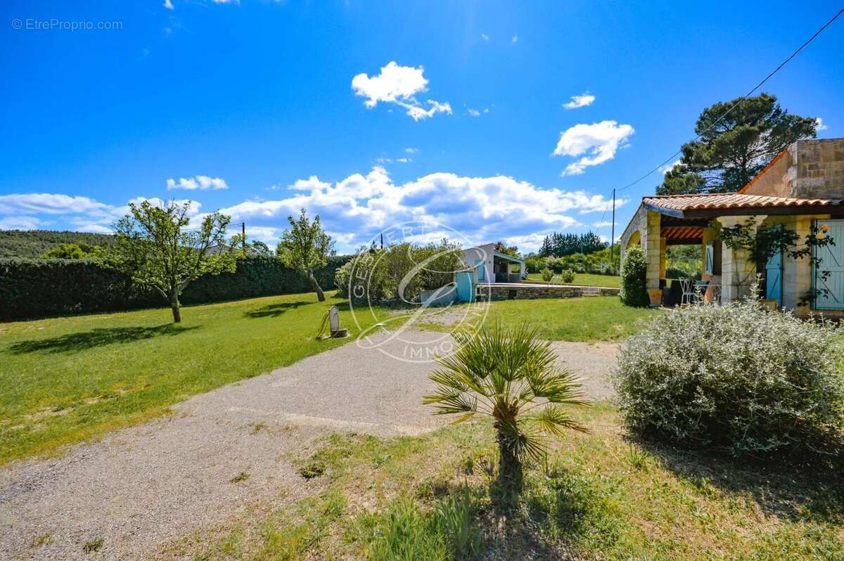 Maison à SILLANS-LA-CASCADE