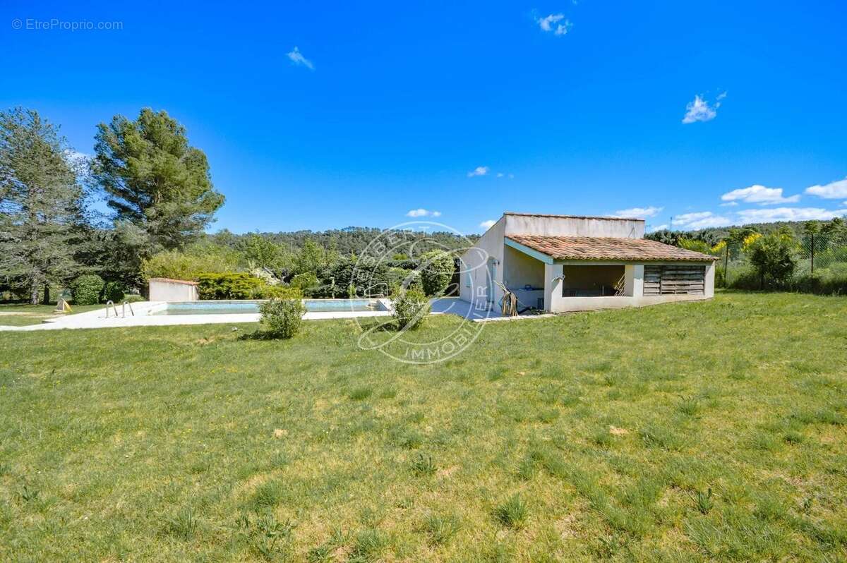 Maison à SILLANS-LA-CASCADE