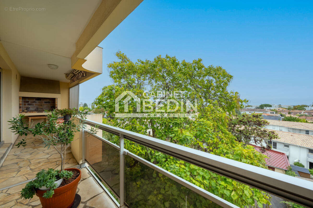 Appartement à BORDEAUX