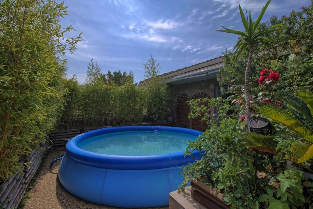 Appartement à MARSEILLE-9E