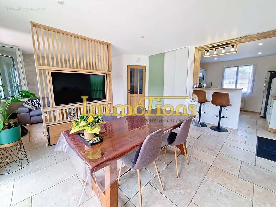 Maison à SAINT-ROMANS