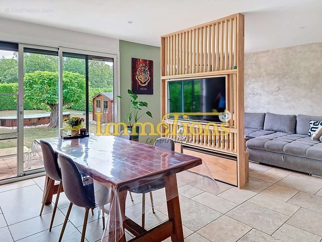 Maison à SAINT-ROMANS