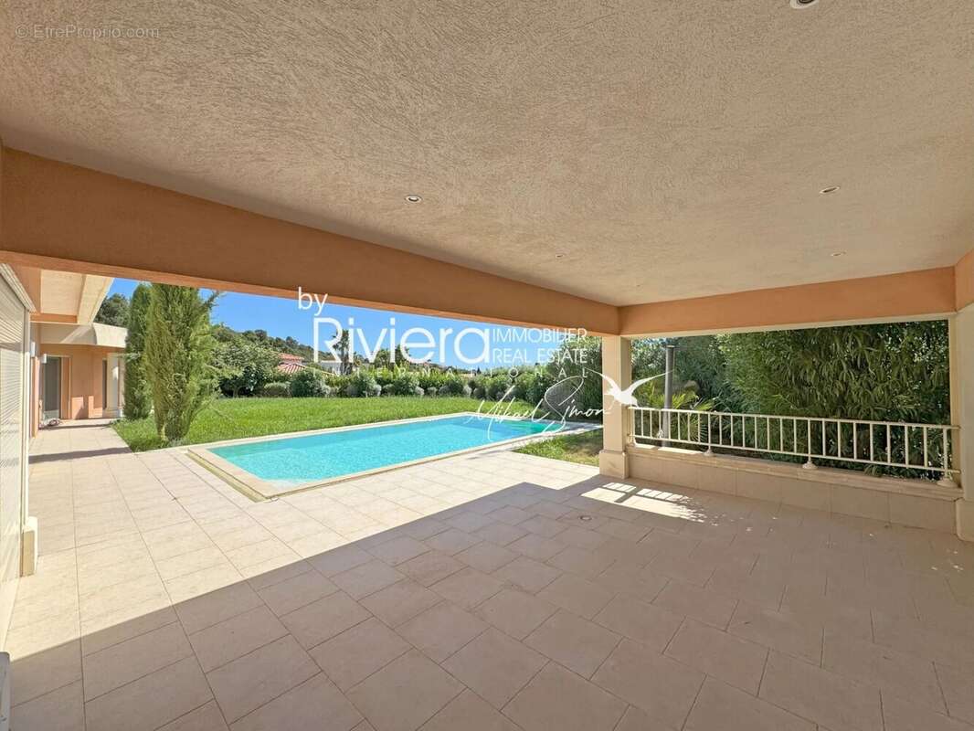 Maison à CAVALAIRE-SUR-MER