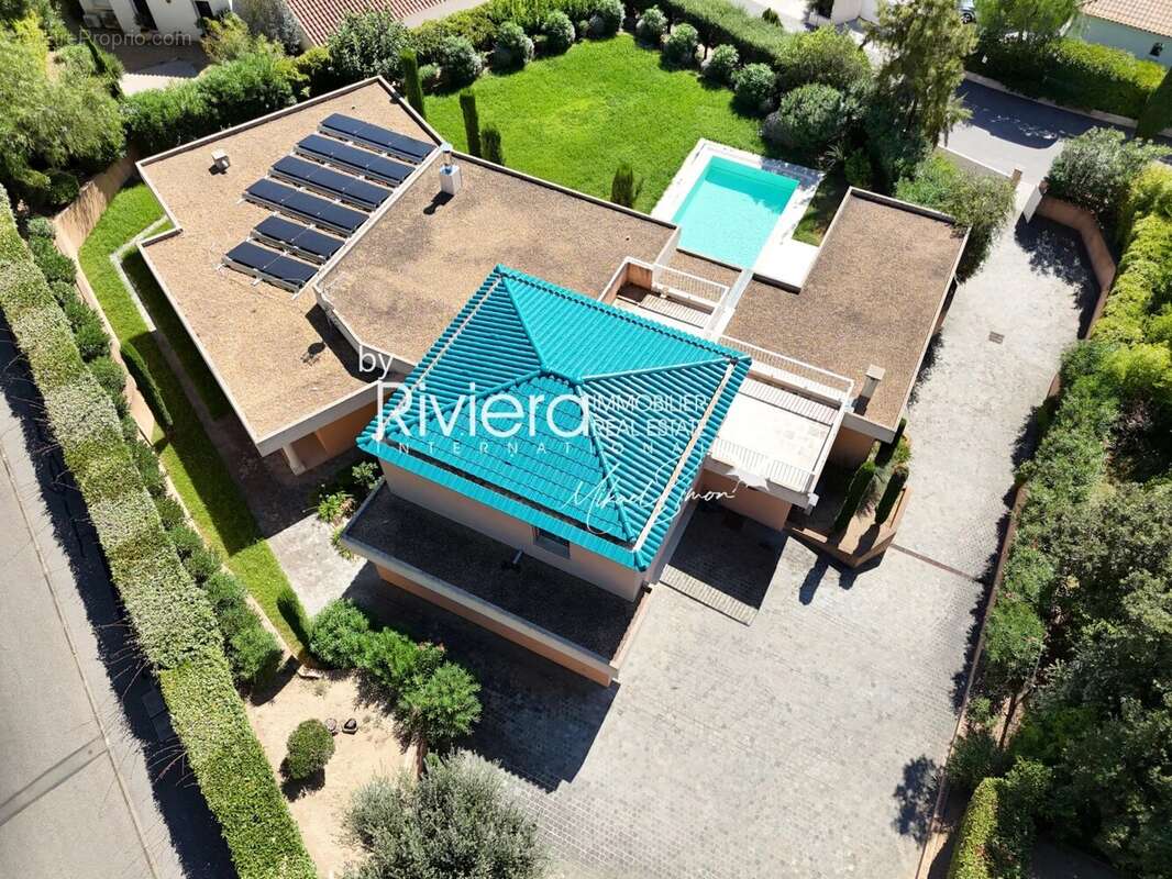 Maison à CAVALAIRE-SUR-MER