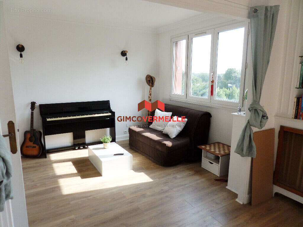 Appartement à LA CELLE-SAINT-CLOUD