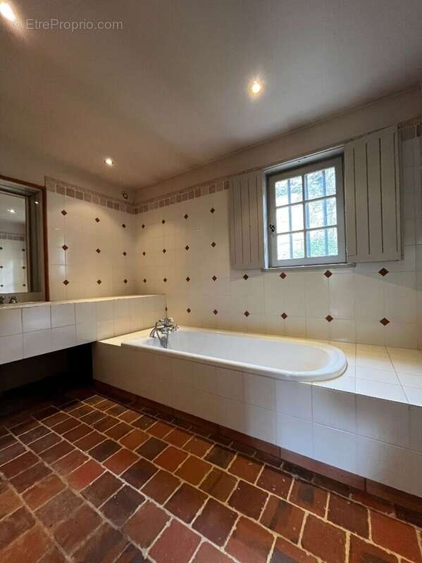 Maison à COLOMBIERS