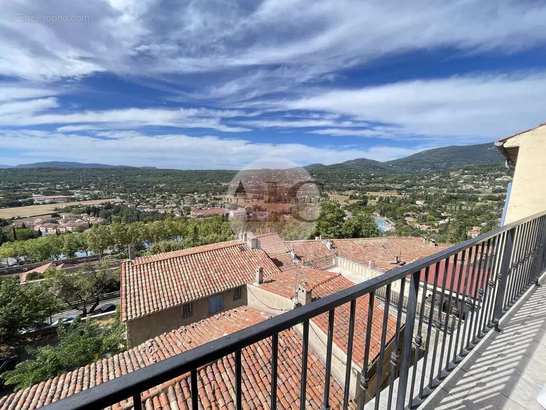 Appartement à FAYENCE