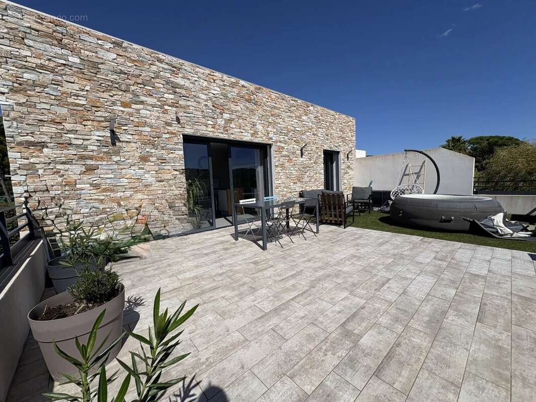 Maison à SAINT-RAPHAEL