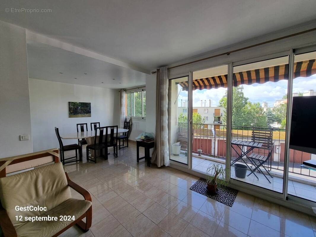 Appartement à LE RAINCY