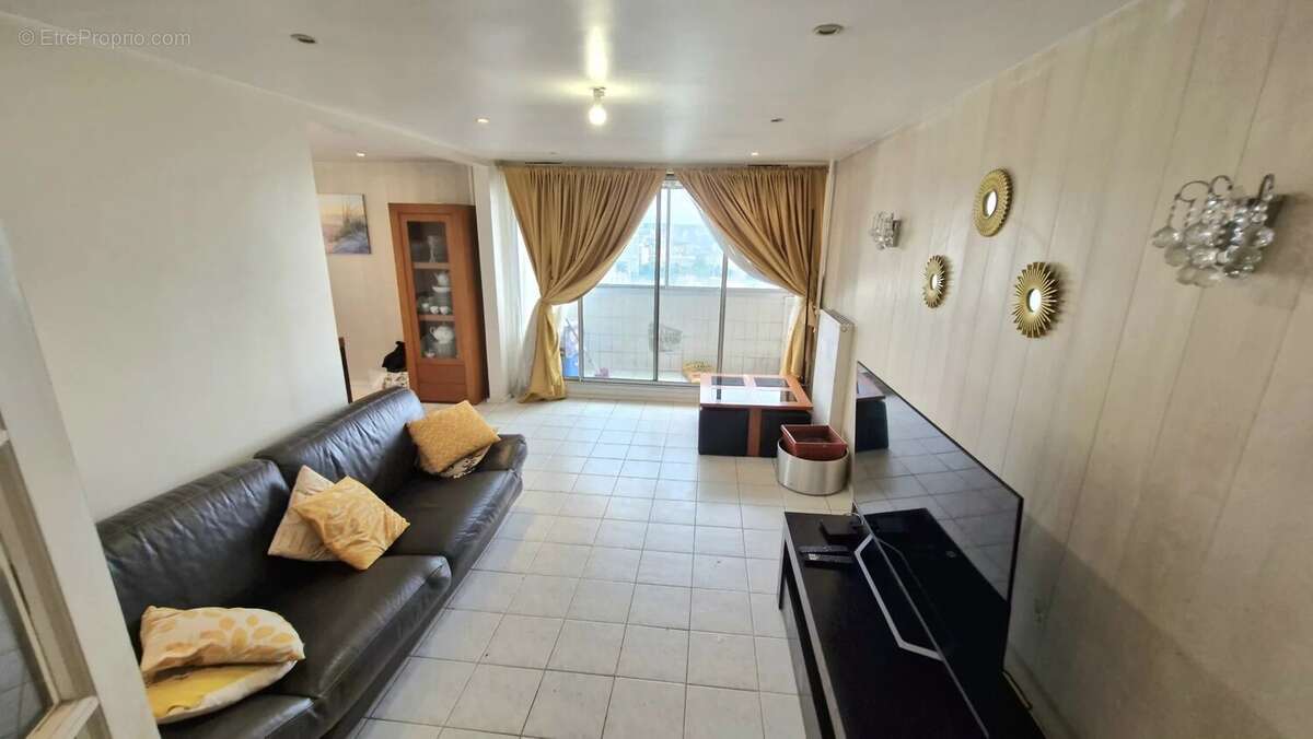 Appartement à COLOMBES