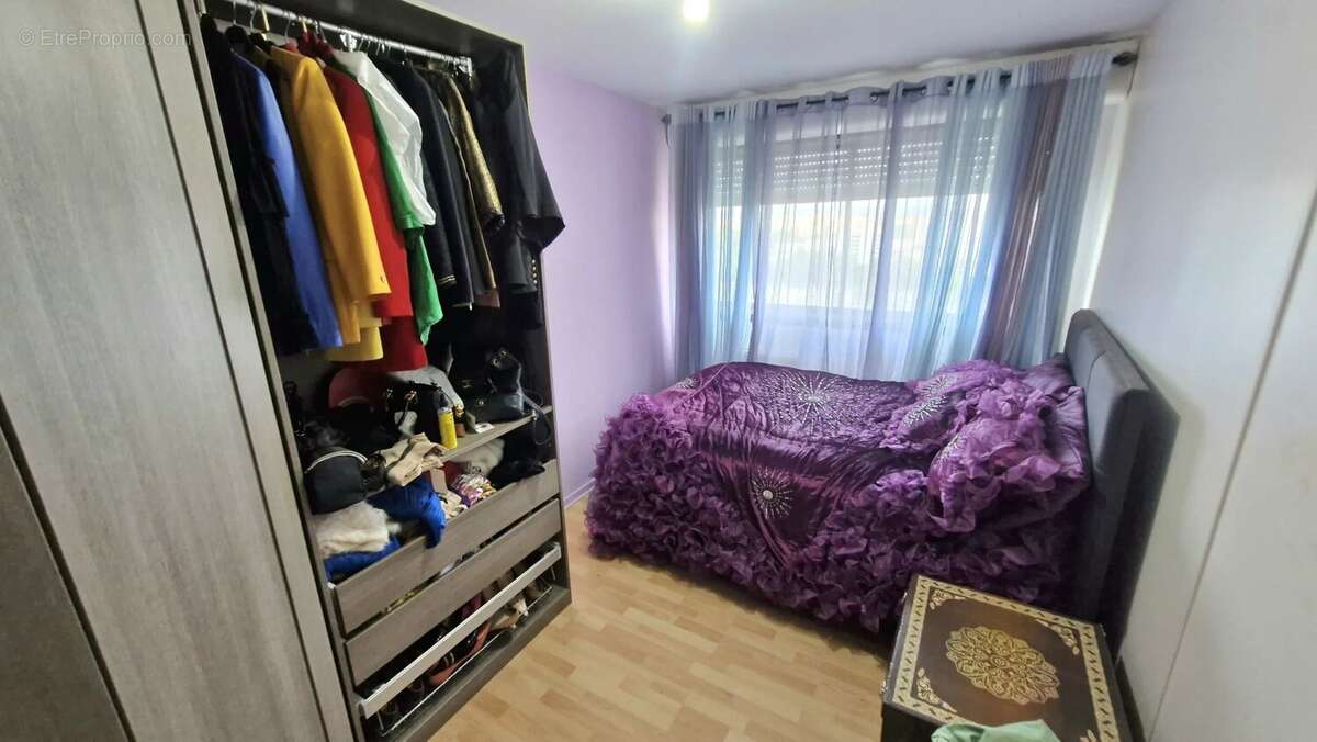 Appartement à COLOMBES