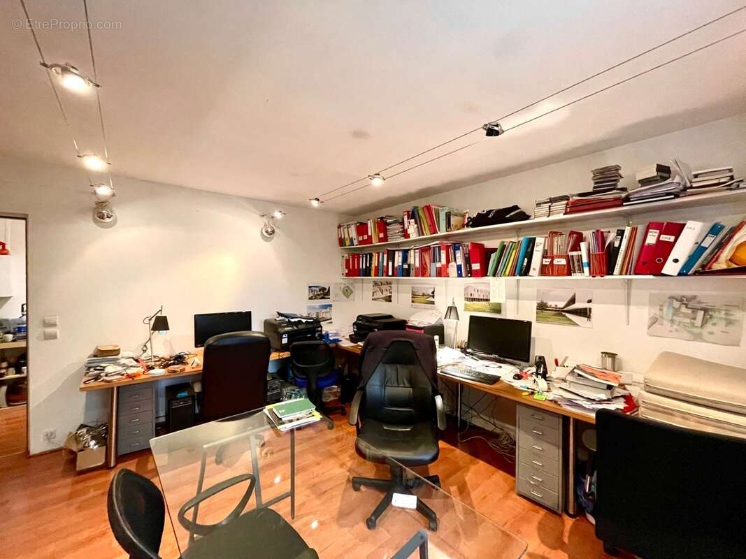 Appartement à PARIS-20E