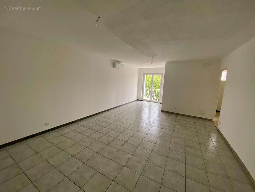 Appartement à ESPIRA-DE-L&#039;AGLY