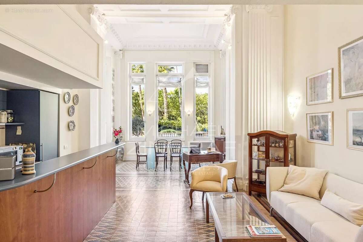 Appartement à BEAULIEU-SUR-MER