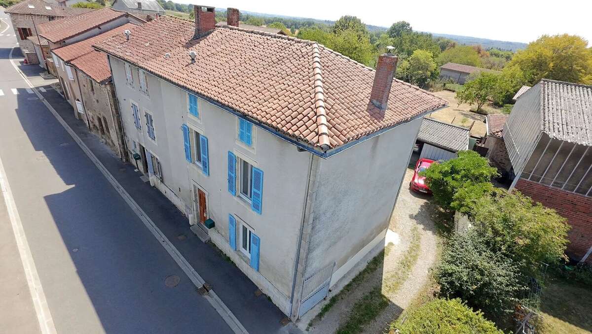 Maison à ROCHECHOUART