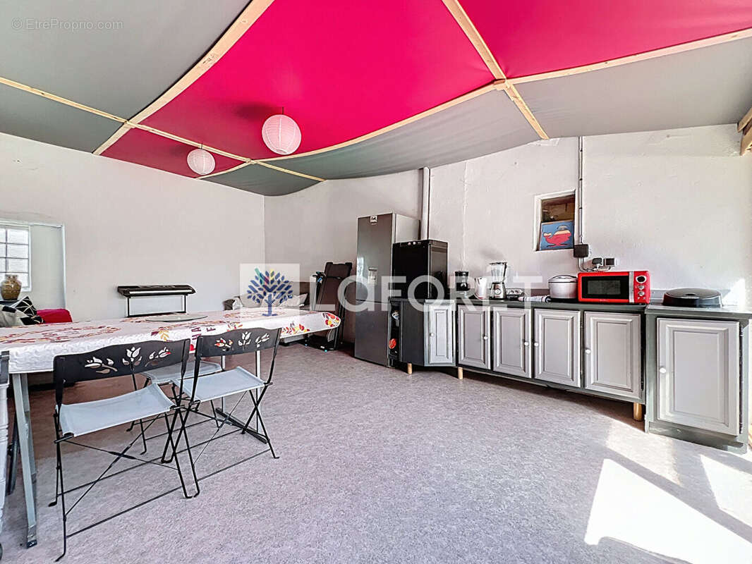 Maison à LA FERRIERE-EN-PARTHENAY