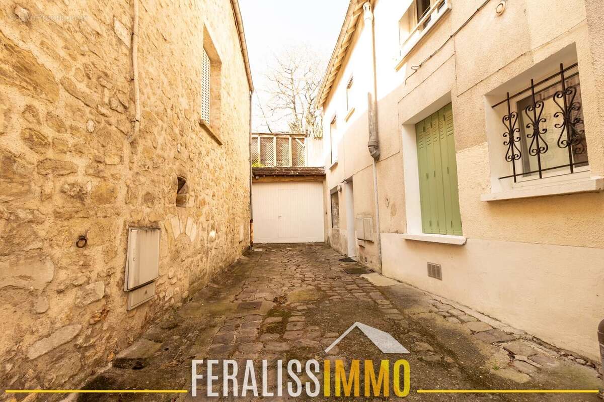 Appartement à VAUREAL