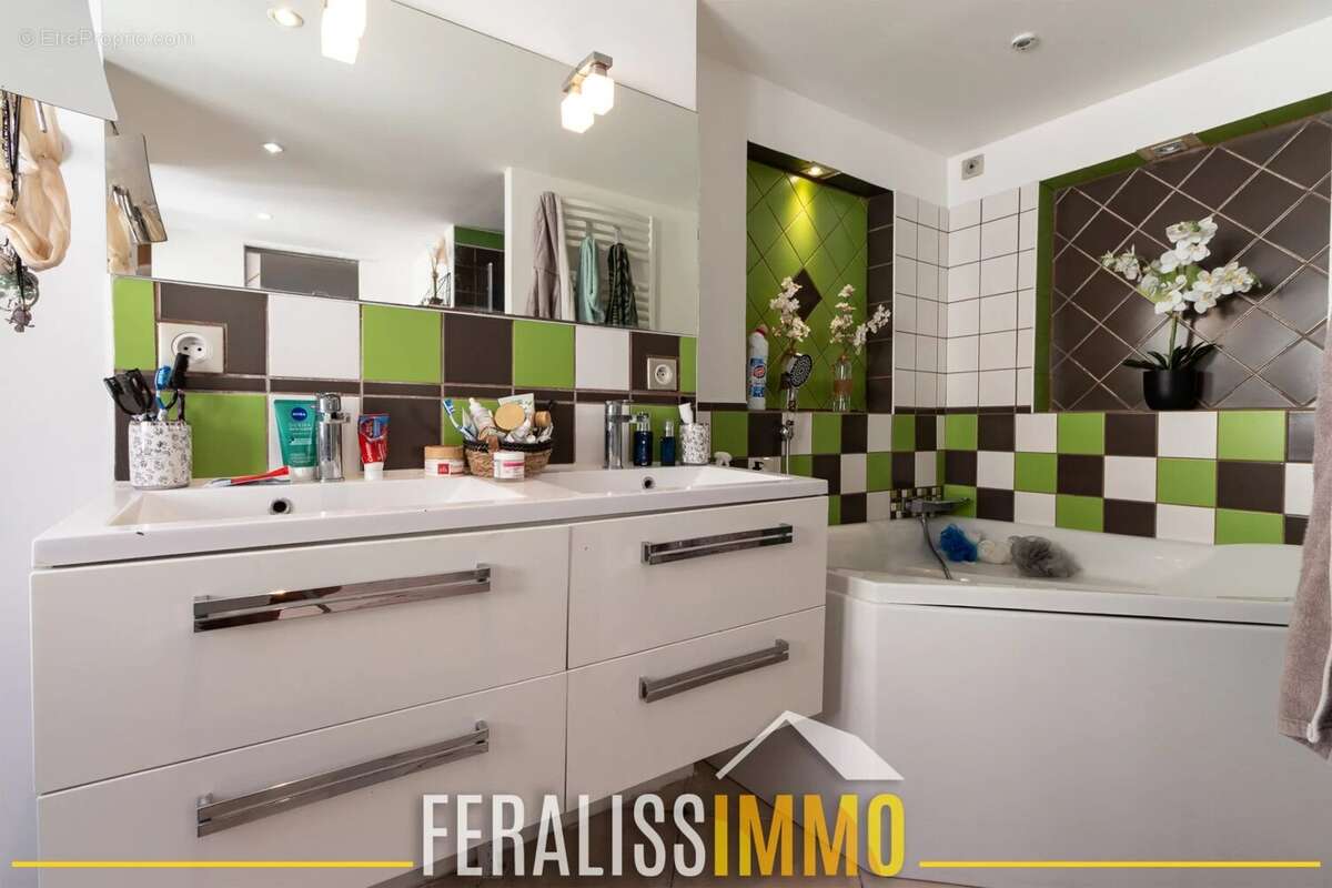 Maison à EVECQUEMONT