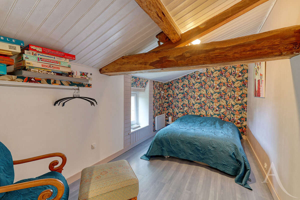 Maison à SAINT-ETIENNE-DU-BOIS