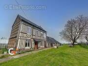 Maison à ALLOUVILLE-BELLEFOSSE