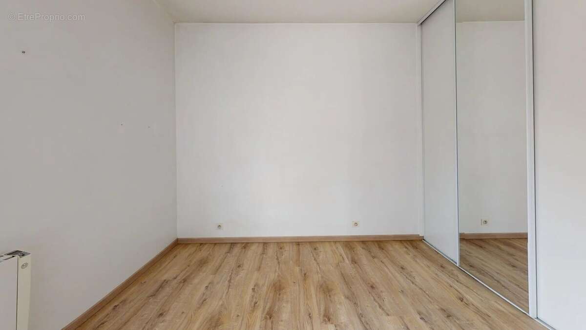 Appartement à EPERNON