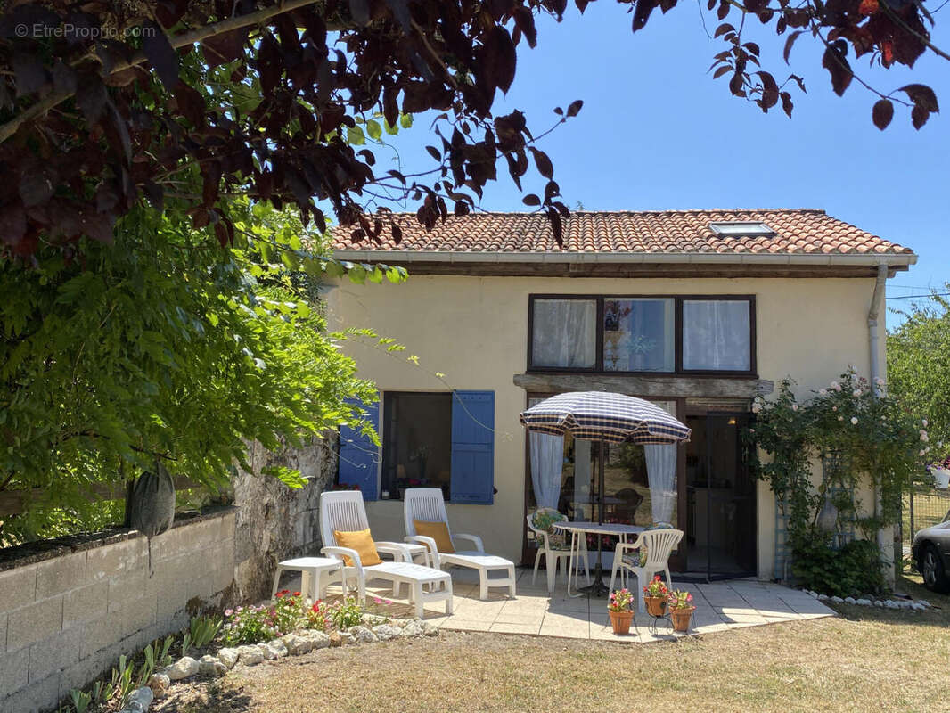 gite - Maison à CHENAUD