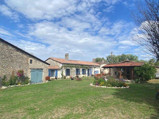 IMG_4703 - Maison à CHENAUD